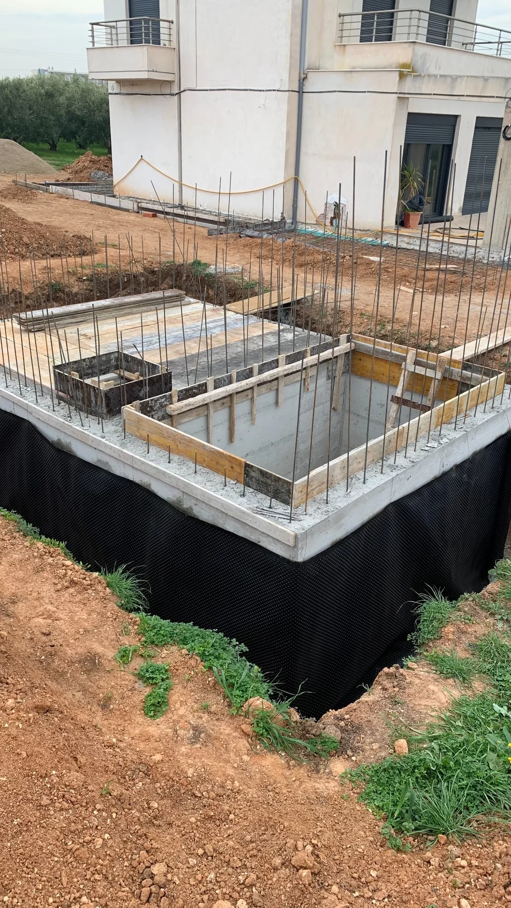 Στεγανοποίηση θεμελίων και δεξαμενών Green Home Upgrade